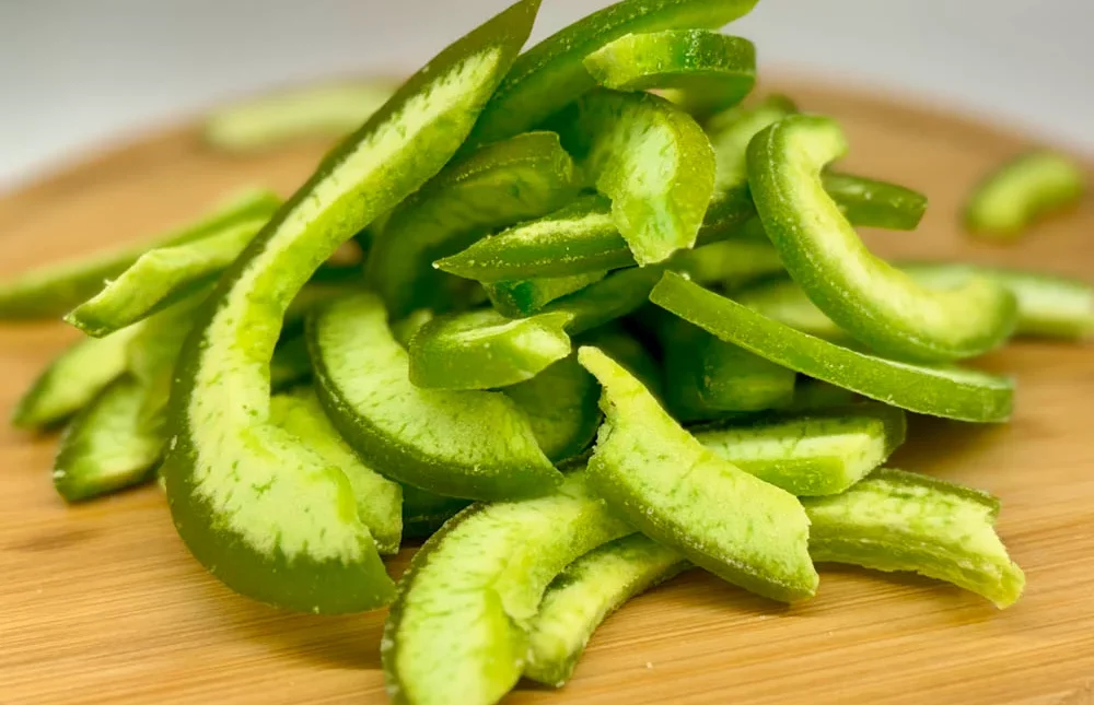 Cáscara de pomelo deshidratada en un envase elegante de Sabur Turco.