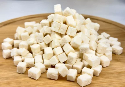 Coco deshidratado en un envase elegante de Sabur Turco.