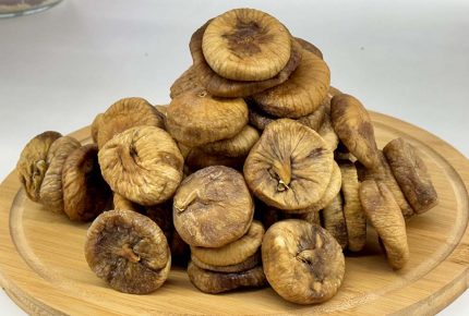 Higos turcos deshidratados presentados en un envase elegante de Sabur Turco.