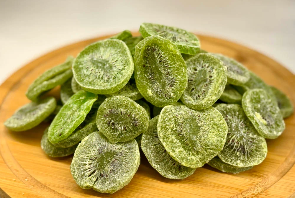 Kiwi deshidratado de alta calidad disponible en Sabur Turco.