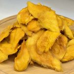 Mango sin azúcar deshidratado presentado en un envase elegante de Sabur Turco.